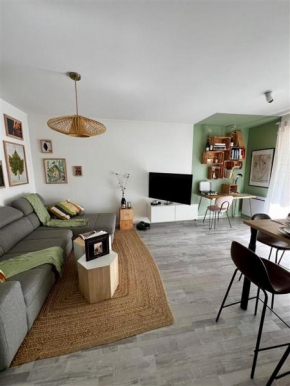Clovis - Hypercentre avec balcon et parking